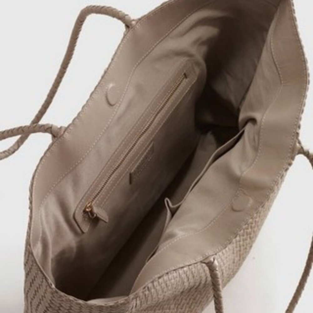 NWT QUINCE Taupe Italian Leather Handwoven Tote Zip Magnet Snap - Picture 8 of 9